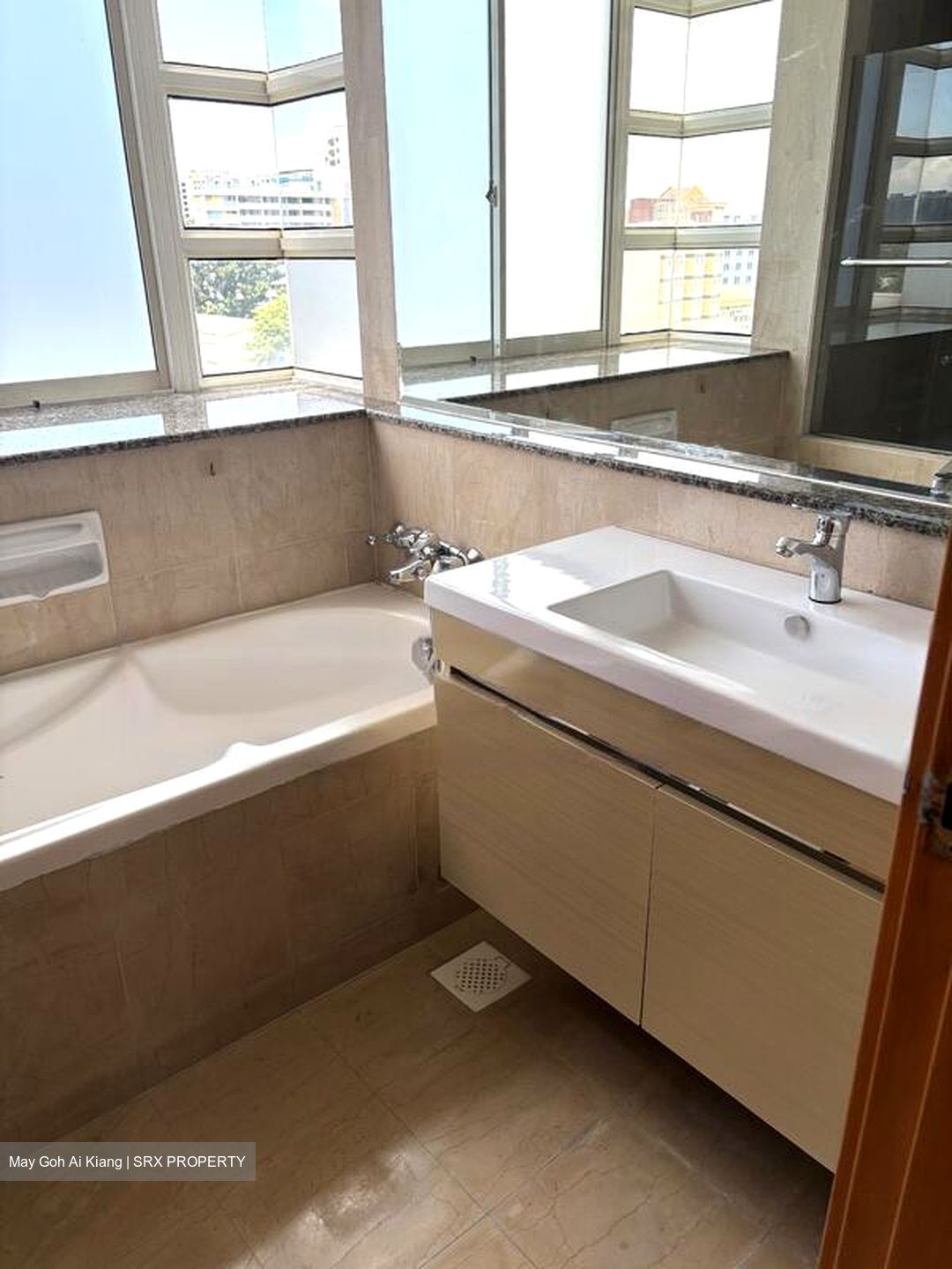 Nicole Green (D14), Apartment #606820291